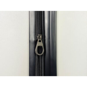 _0009_SHUTTLE White Expndable Zipper